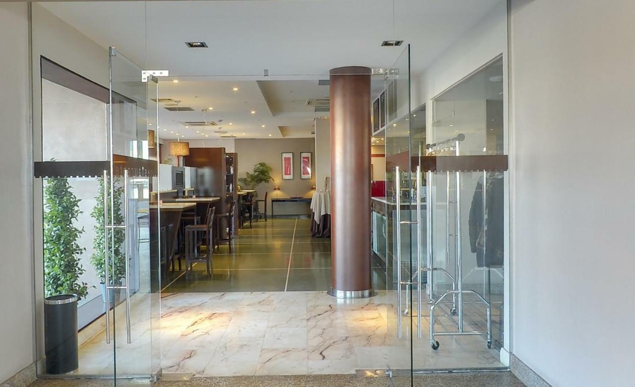 Hotel Moya Navalmoral De La Mata Kültér fotó
