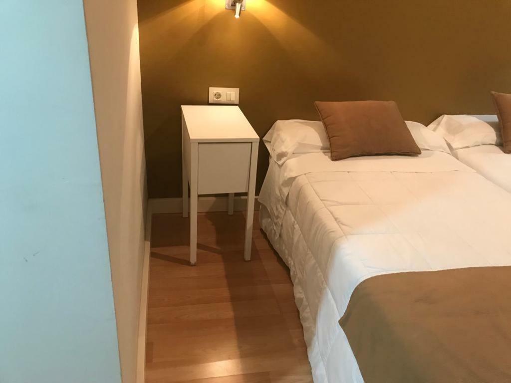 Hotel Moya Navalmoral De La Mata Kültér fotó